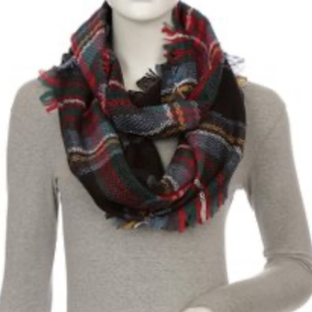 Women’s Plaid Flannel Blue Red Tartan Infinity Scarf Wrap Winter Boho Fashion